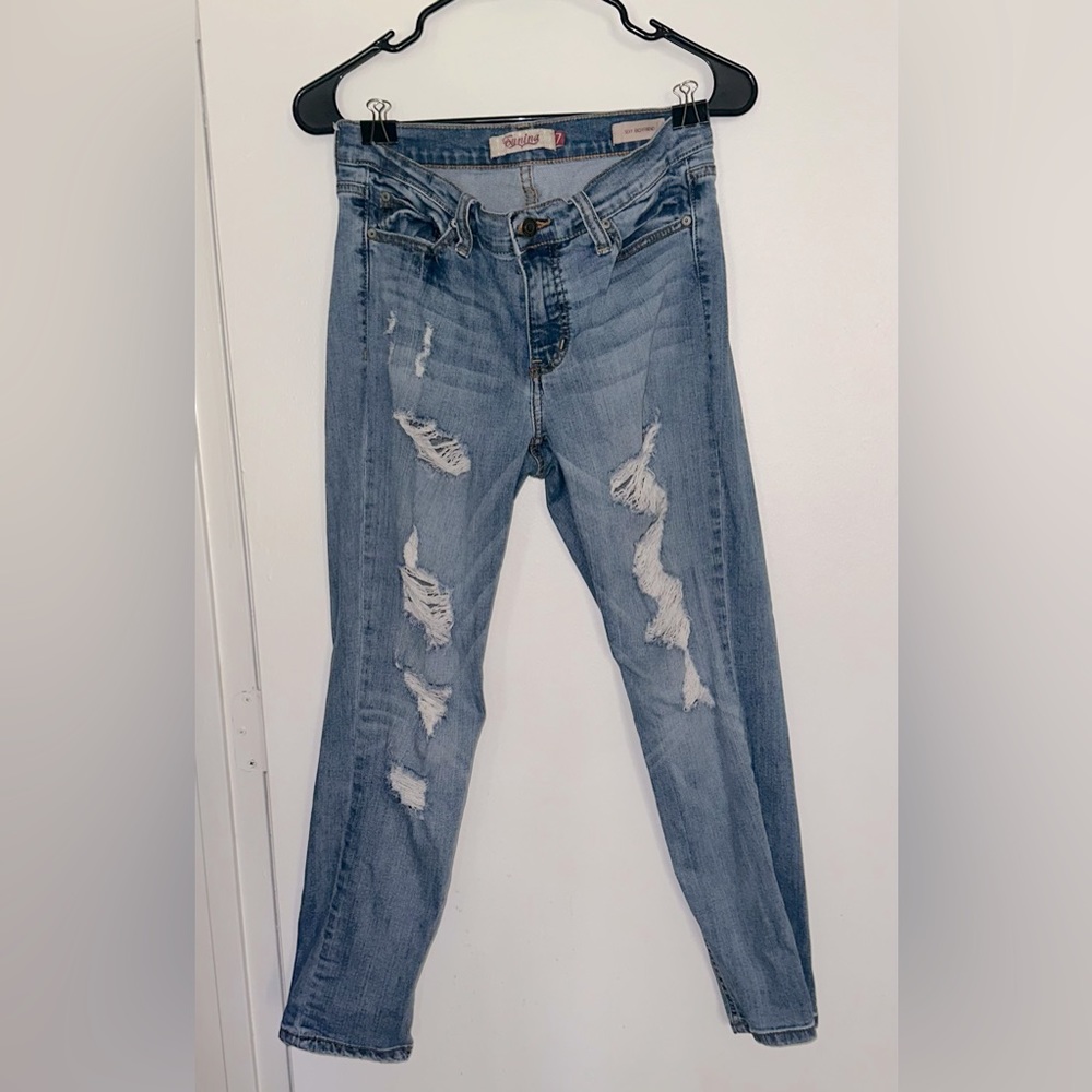 Sexy Boyfriend Ripped Lightwash Denim Jeans